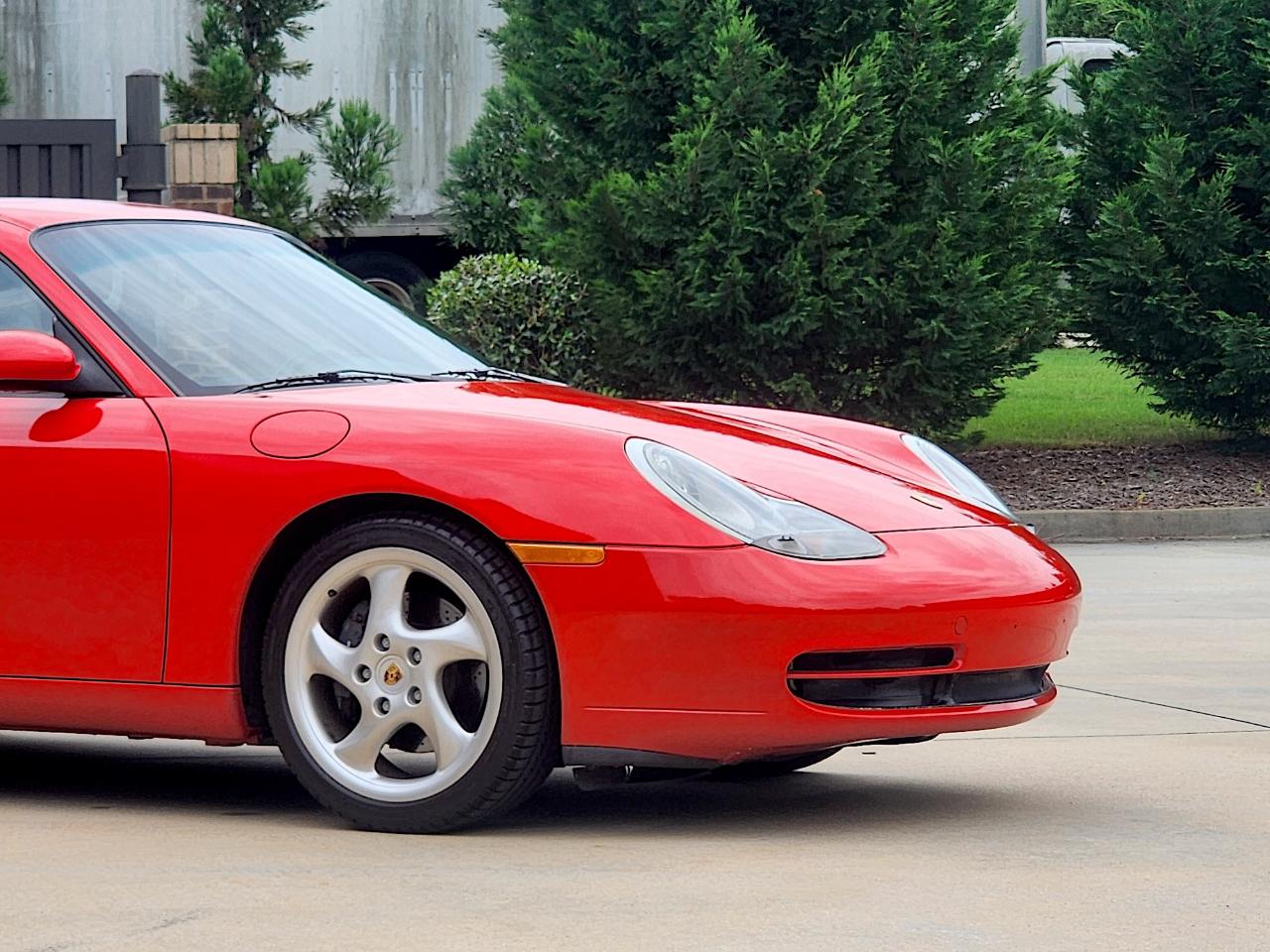 Porsche 911 Carrera  2000