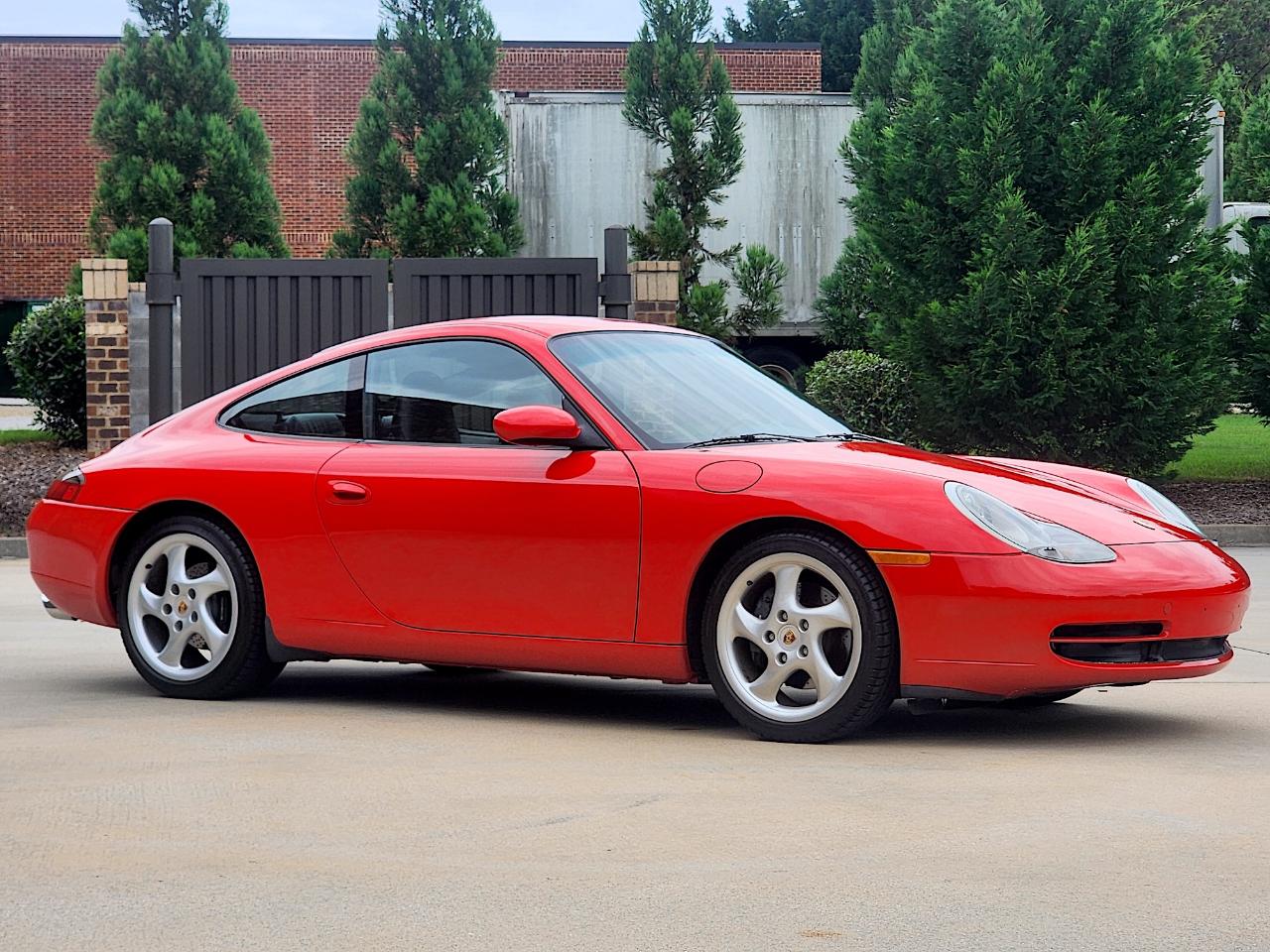 Porsche 911 Carrera  2000