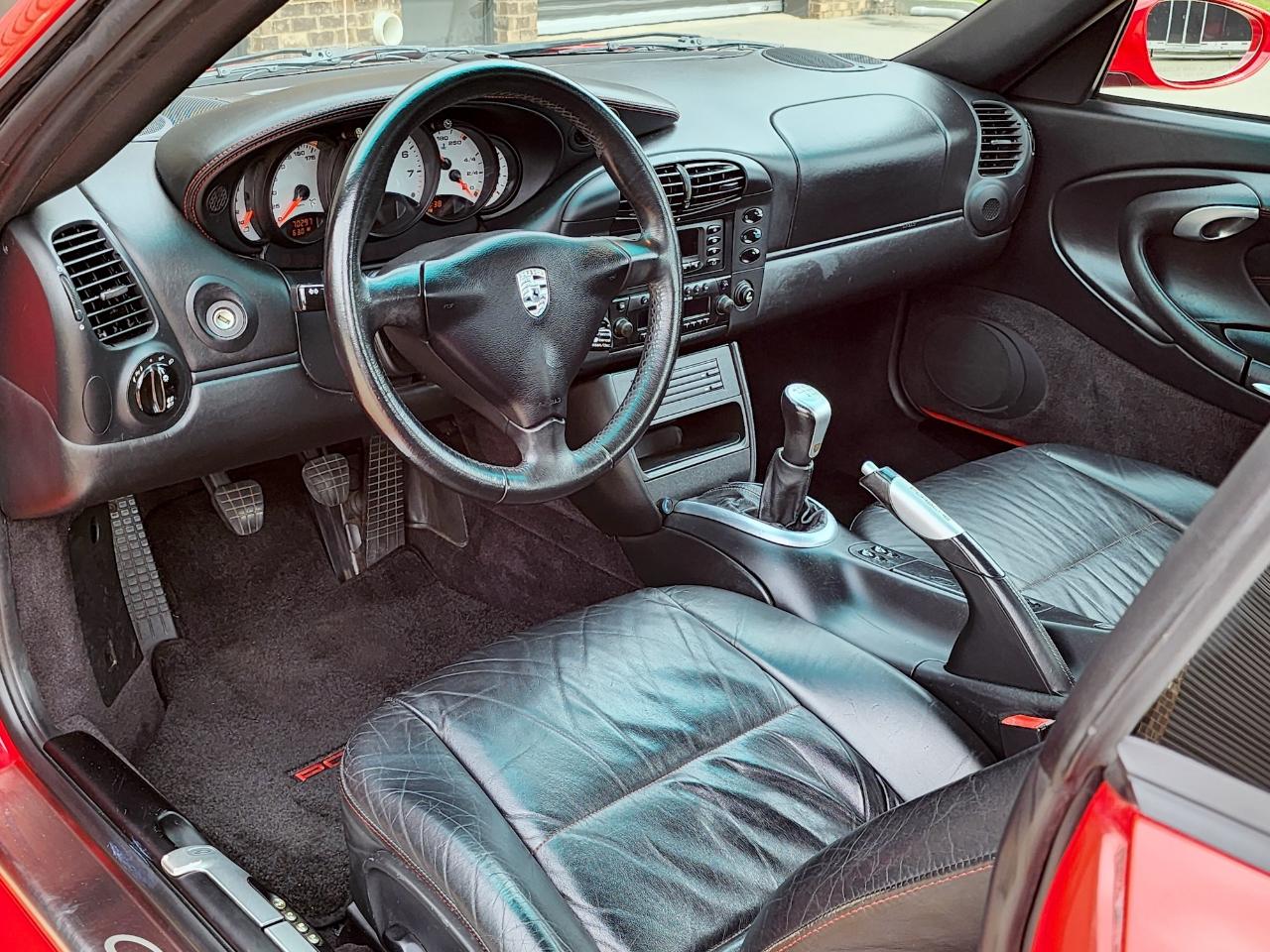 Porsche 911 Carrera  2000