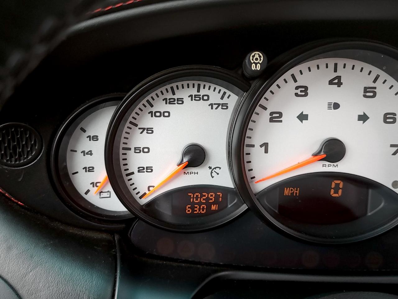 Porsche 911 Carrera  2000