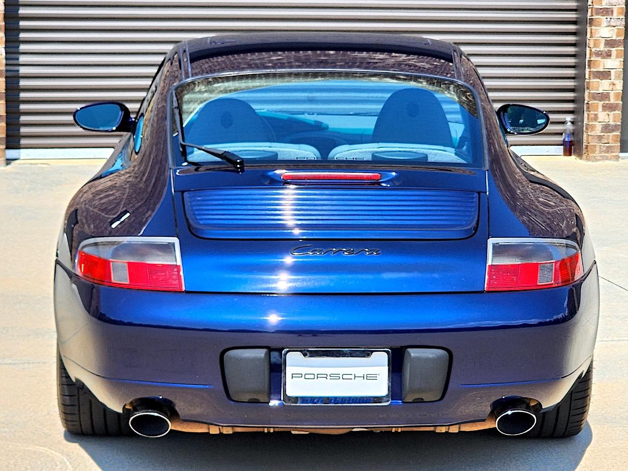 Porsche 911 Carrera  2001