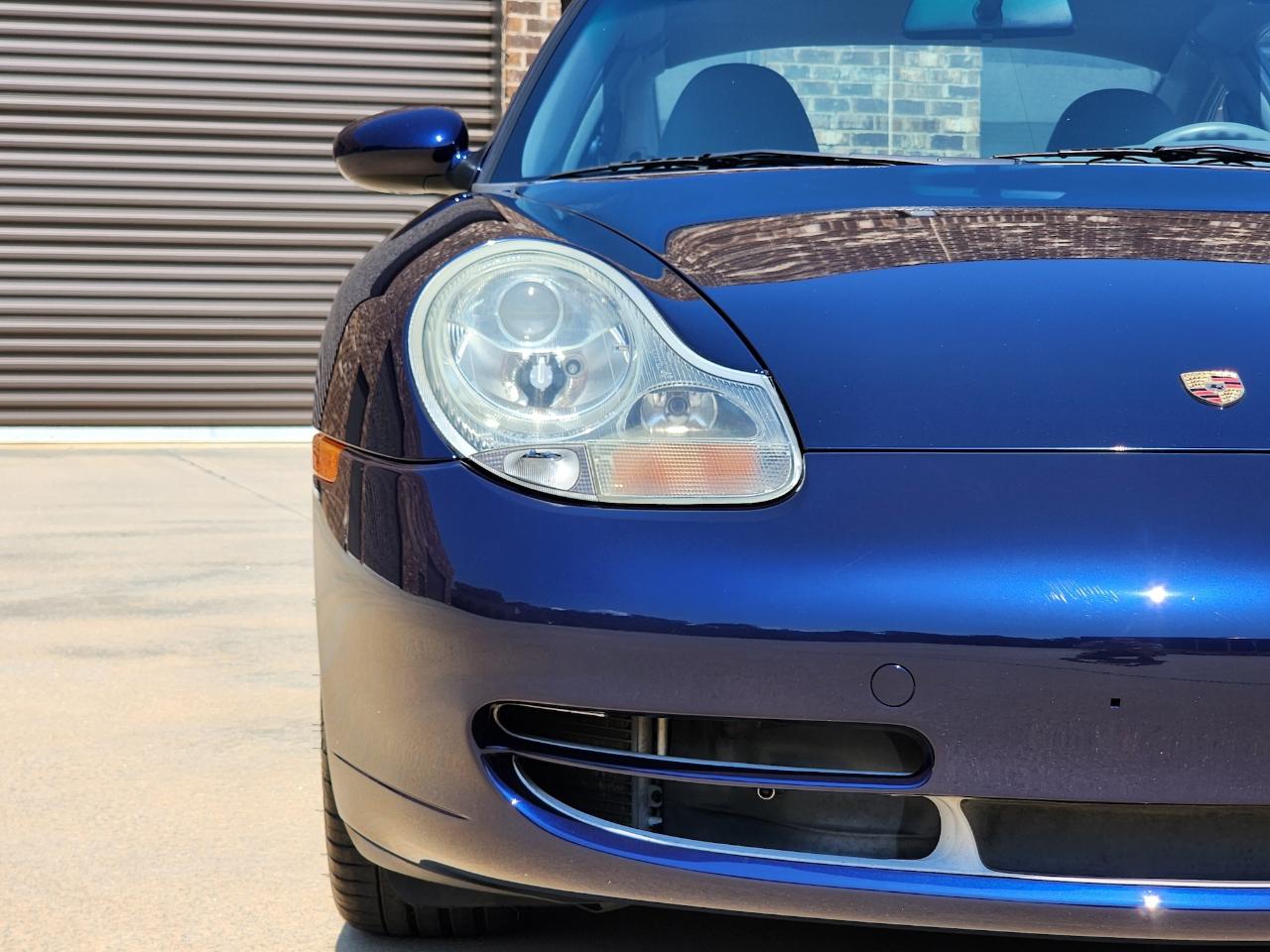 Porsche 911 Carrera  2001