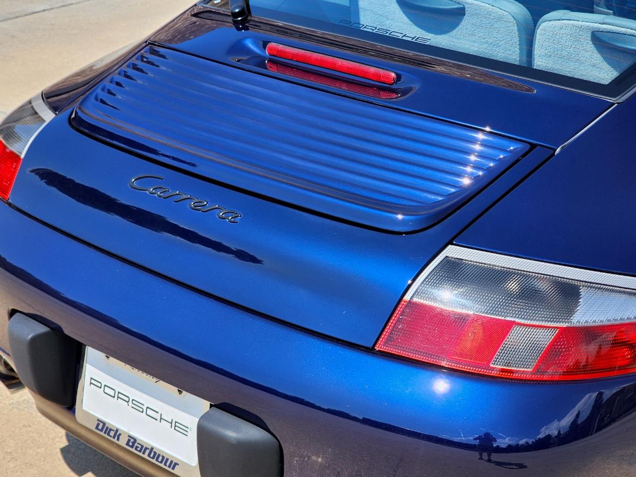 Porsche 911 Carrera  2001