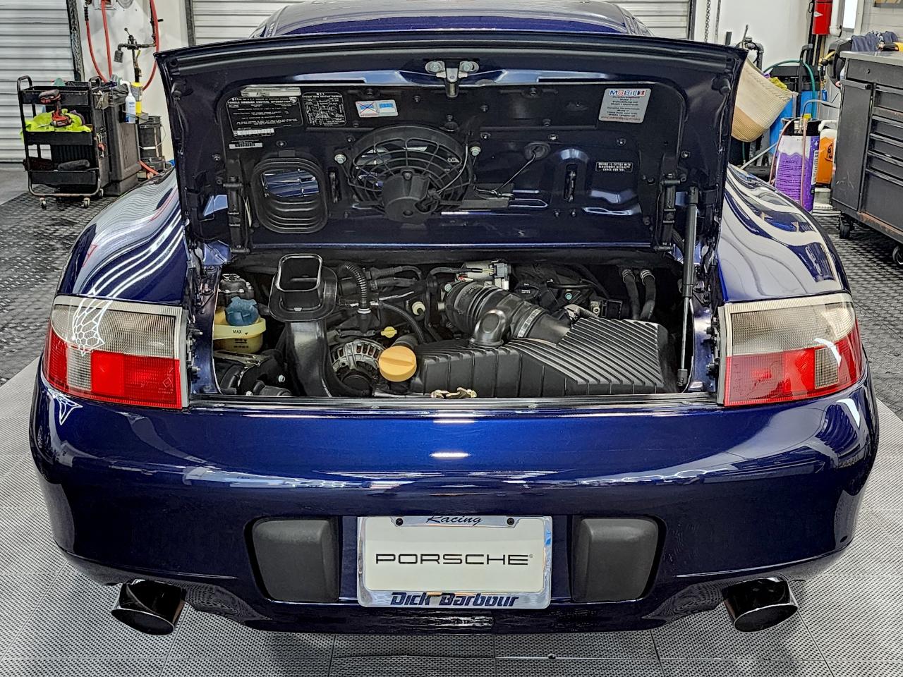 Porsche 911 Carrera  2001