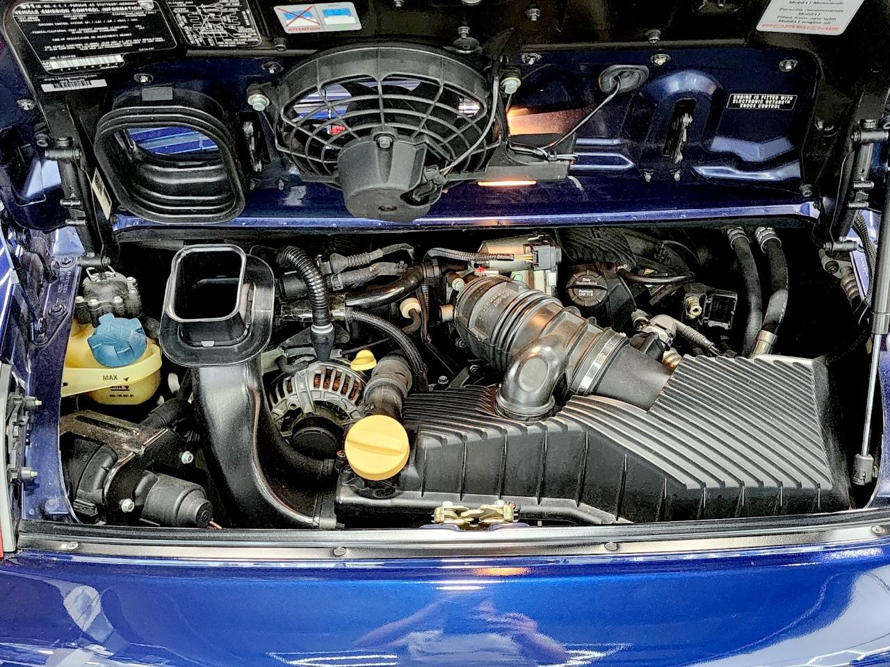 Porsche 911 Carrera  2001