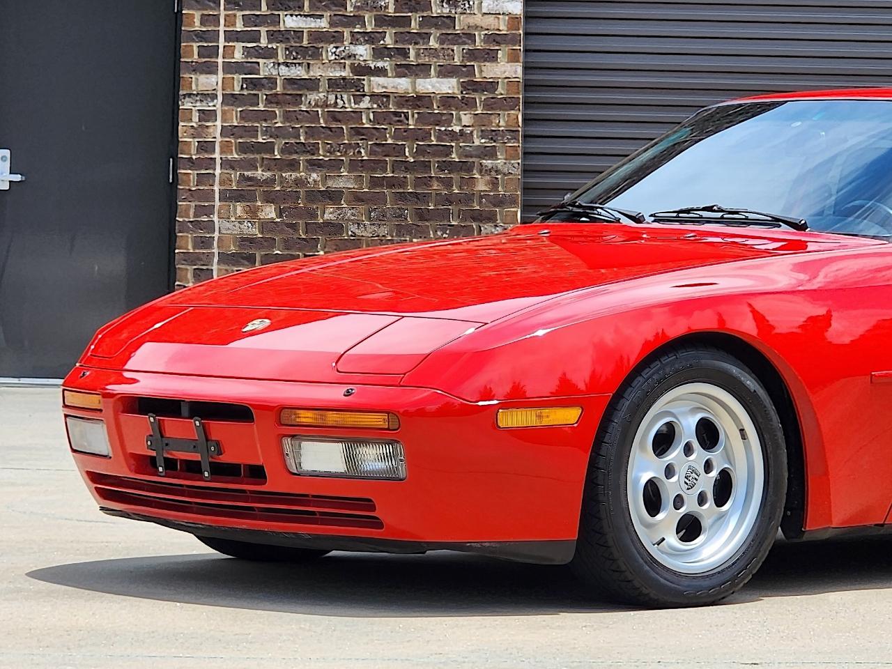 Porsche 944 Turbo 1986