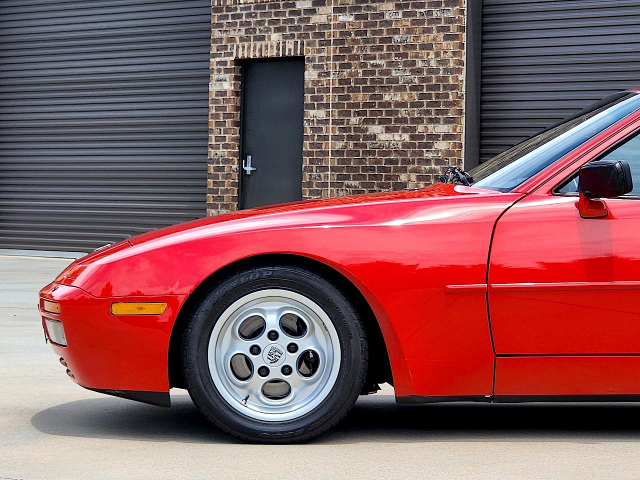 Porsche 944 Turbo 1986