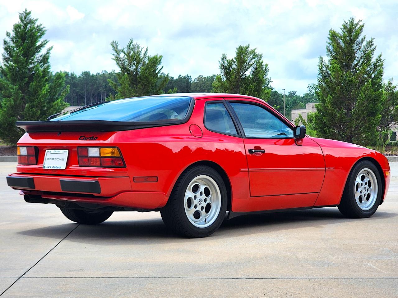 Porsche 944 Turbo 1986