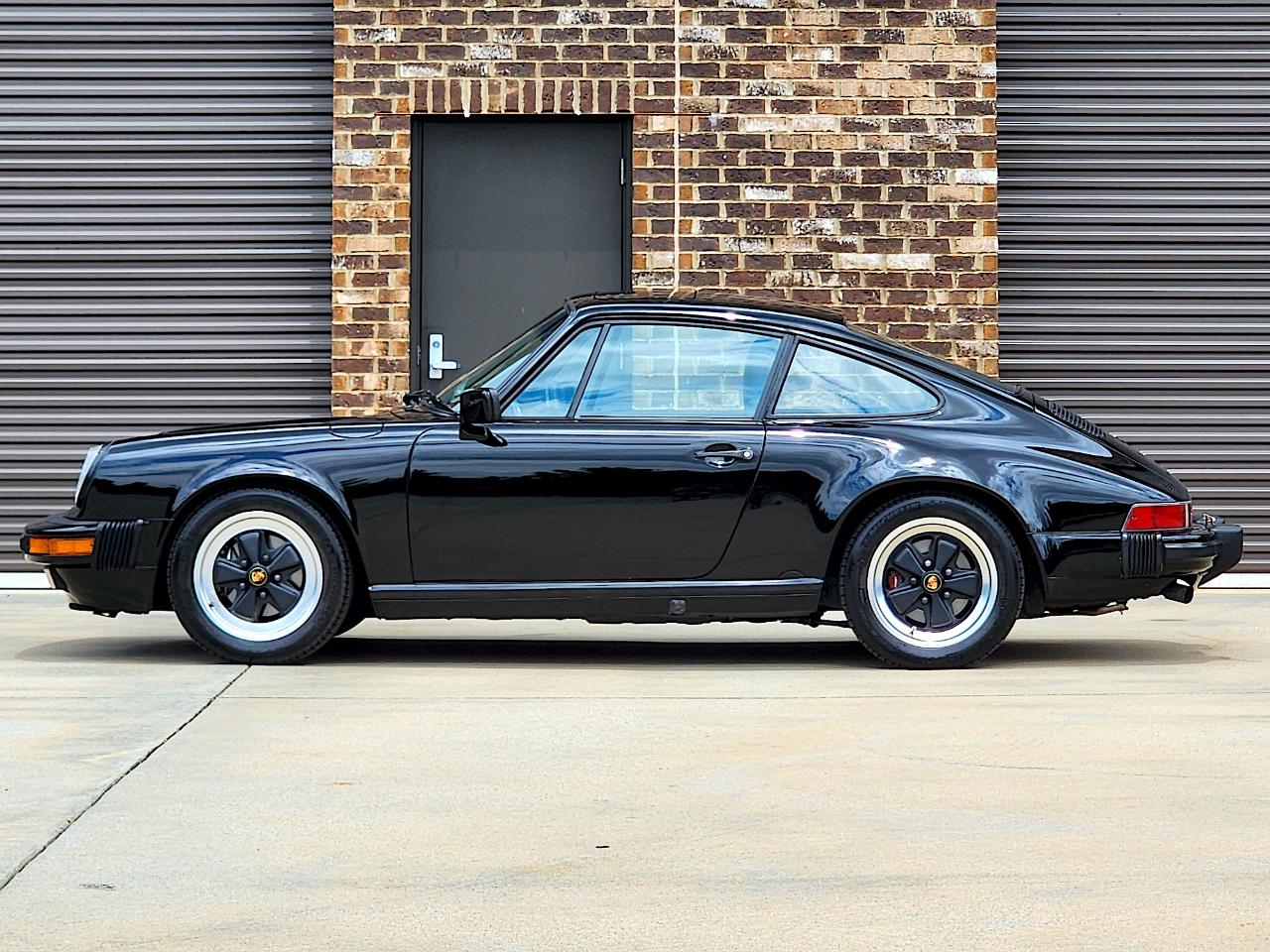 Porsche 911 Carrera  1988
