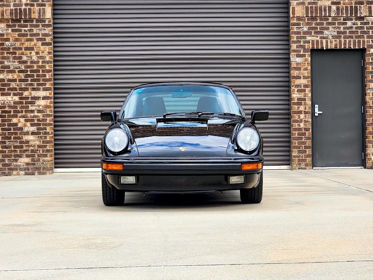Porsche 911 Carrera  1988