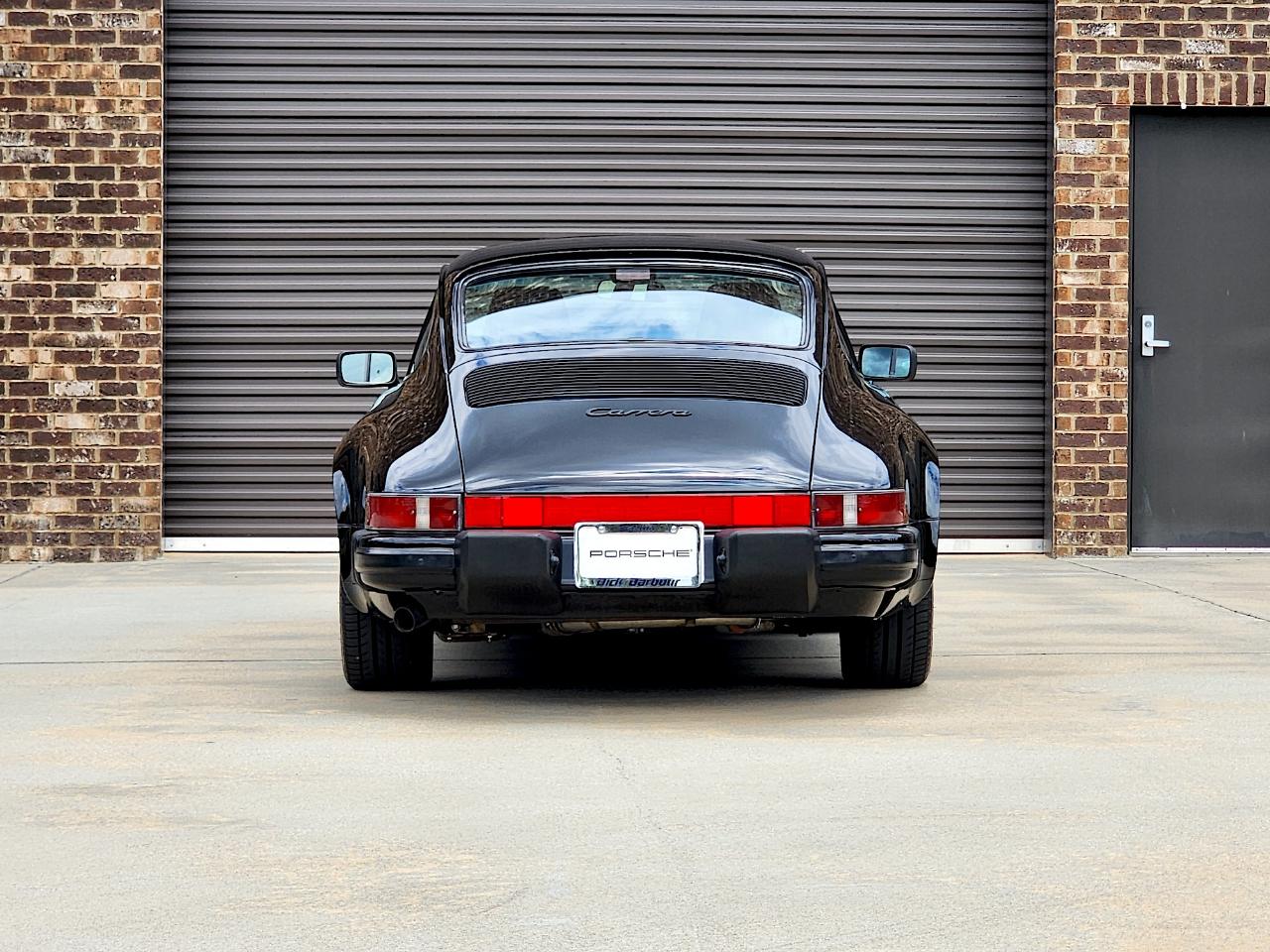 Porsche 911 Carrera  1988