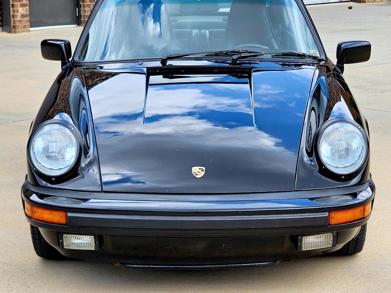 Porsche 911 Carrera  1988