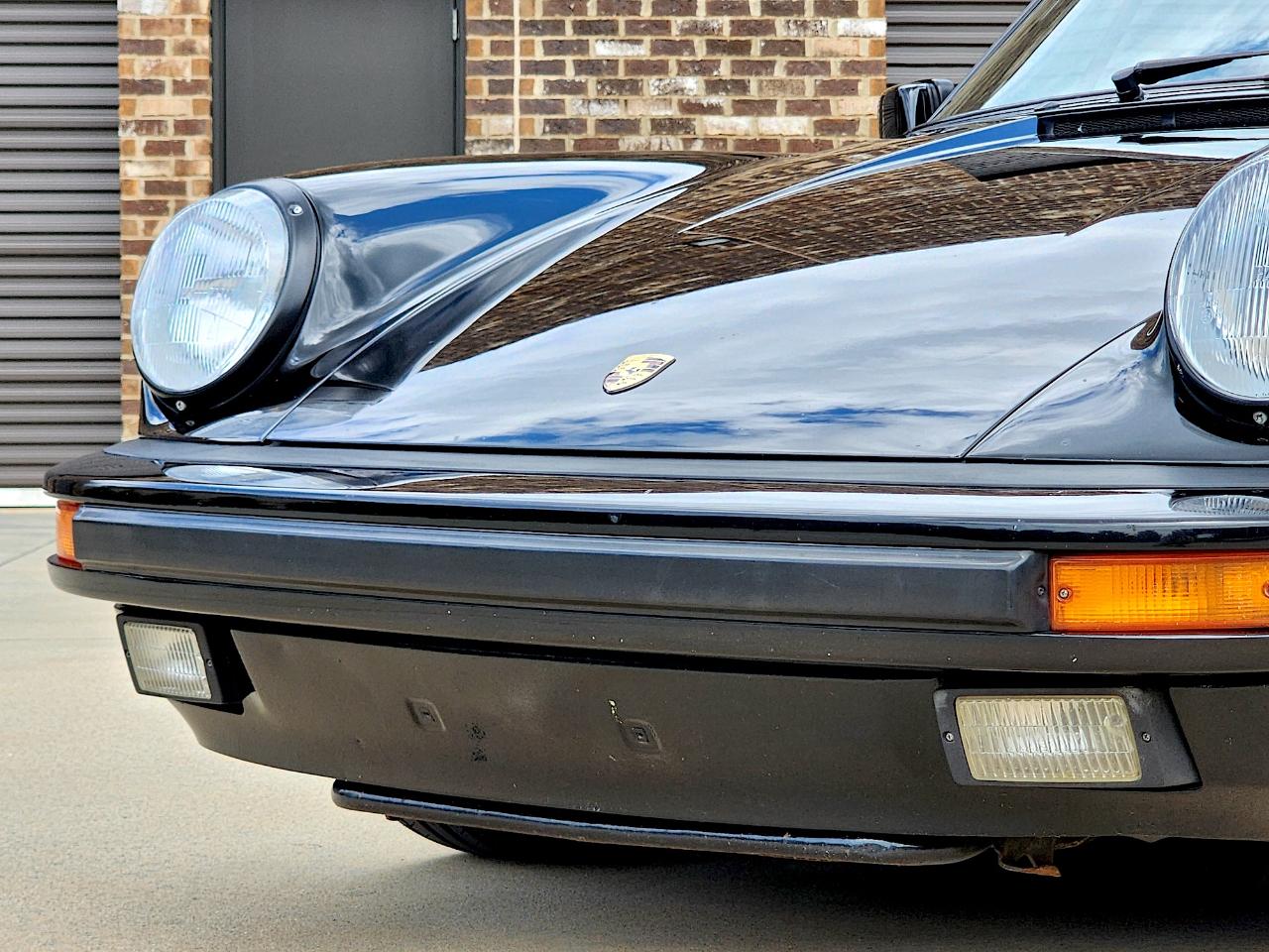 Porsche 911 Carrera  1988