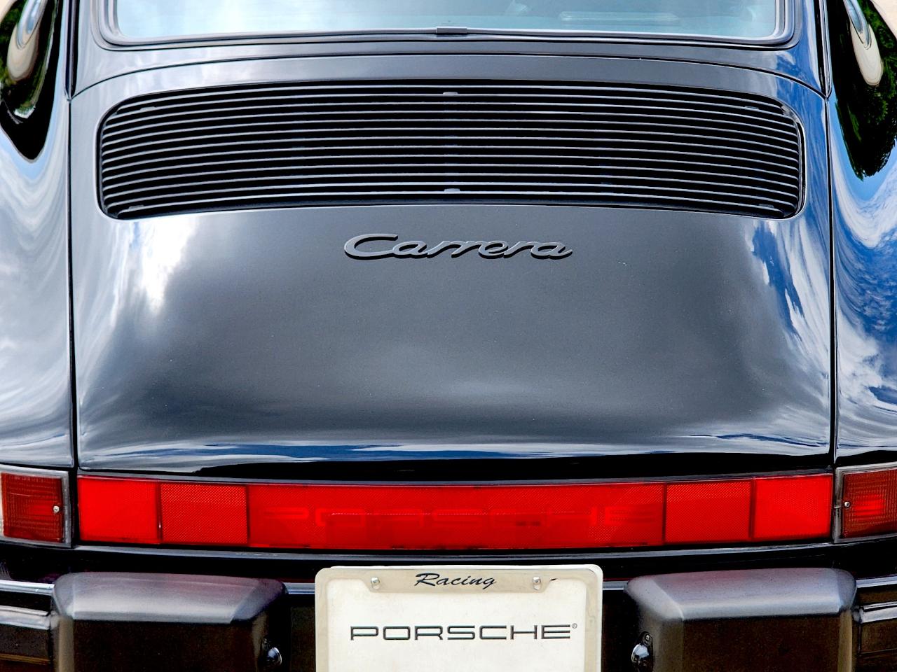 Porsche 911 Carrera  1988