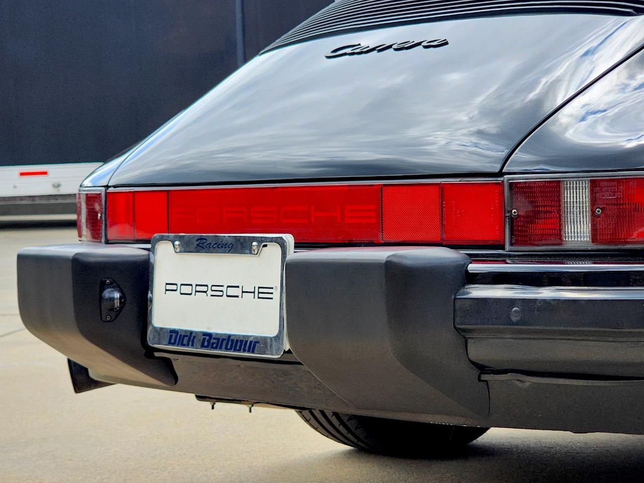 Porsche 911 Carrera  1988
