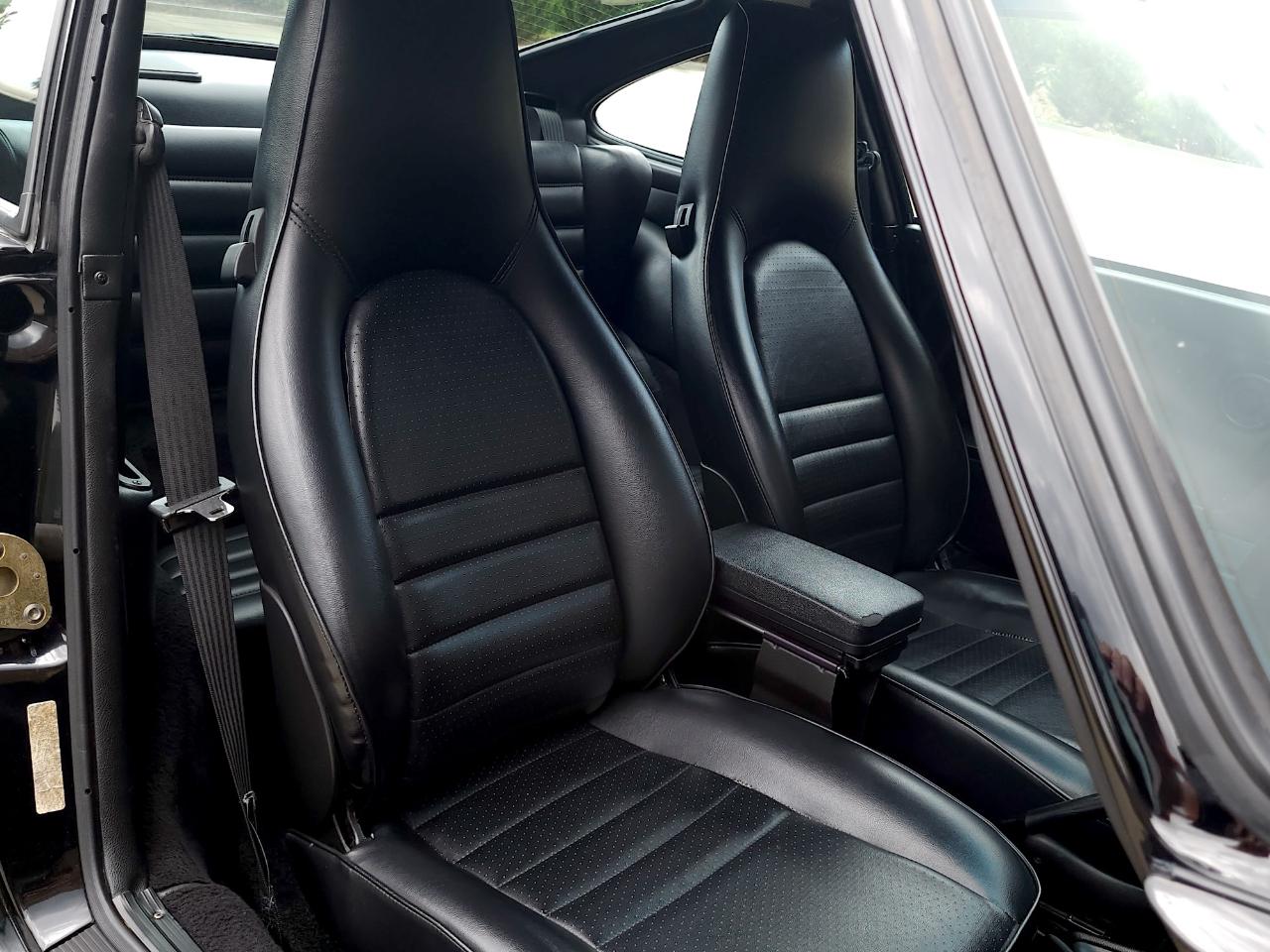 Porsche 911 Carrera  1988