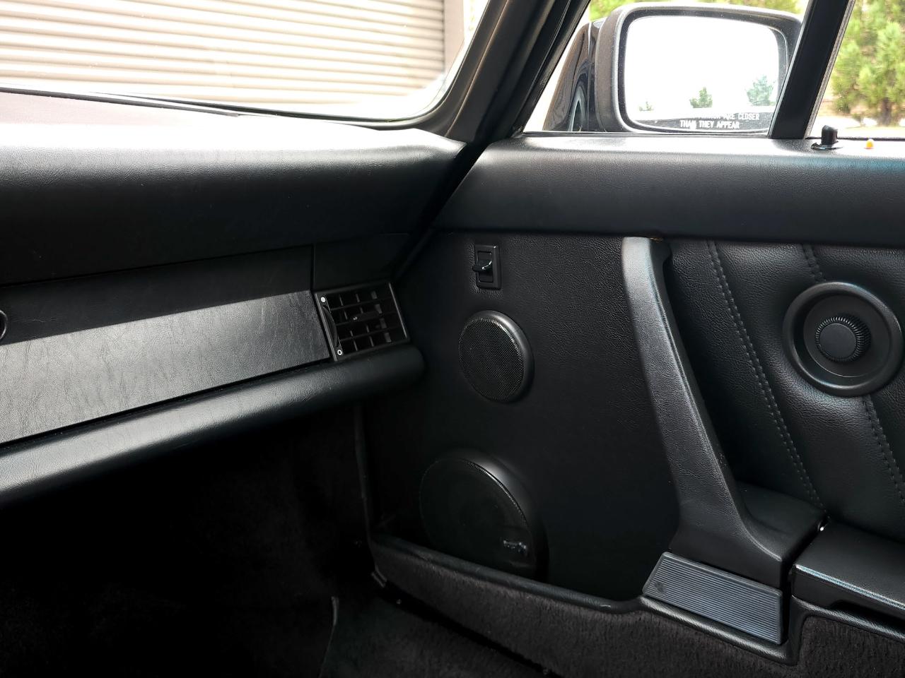Porsche 911 Carrera  1988
