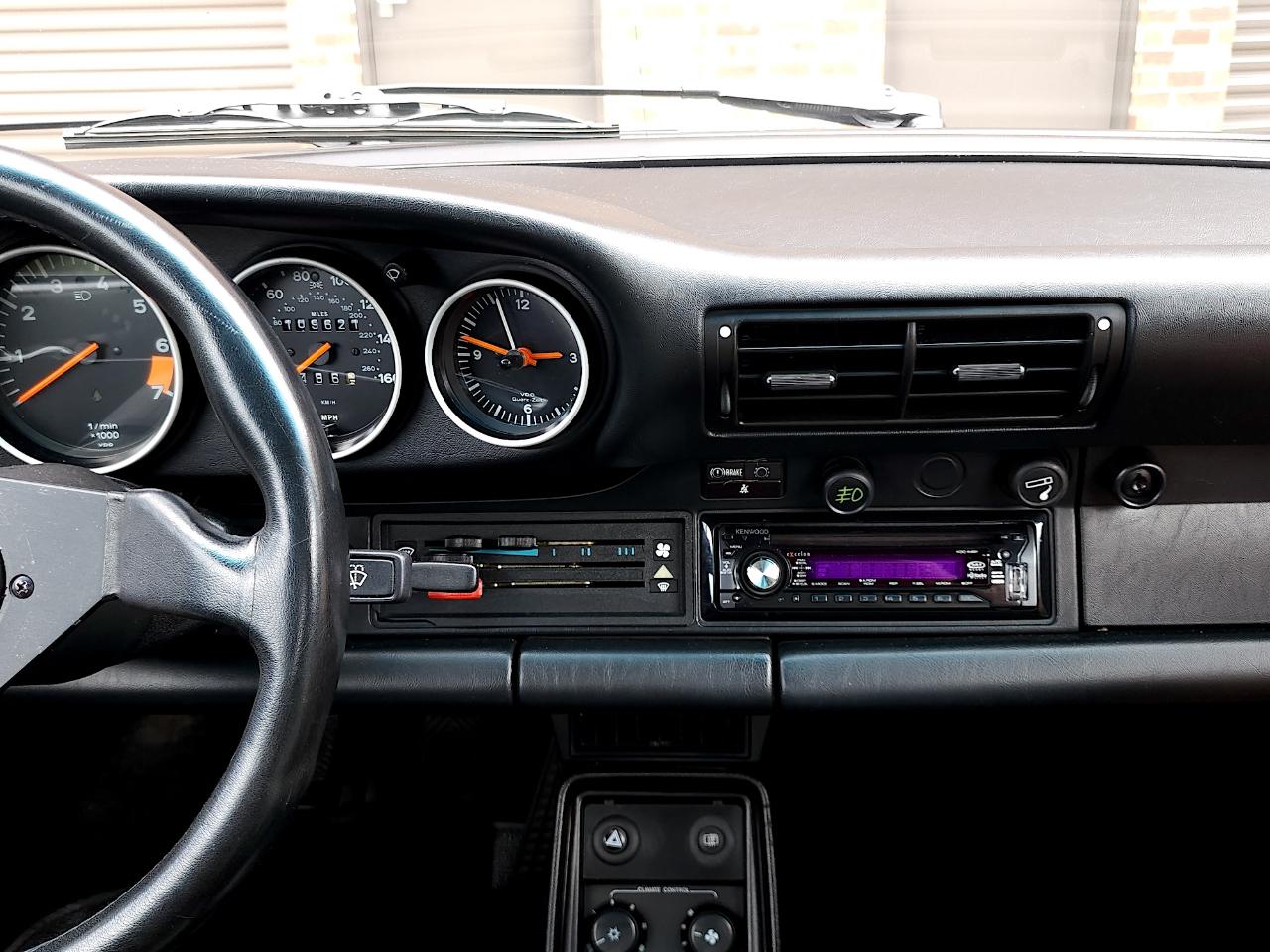 Porsche 911 Carrera  1988