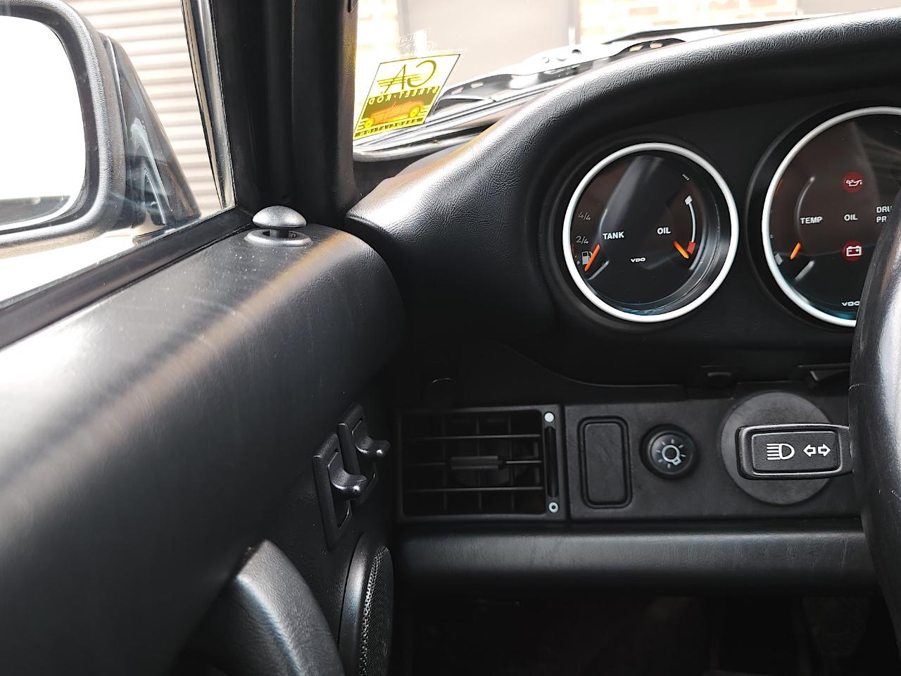 Porsche 911 Carrera  1988