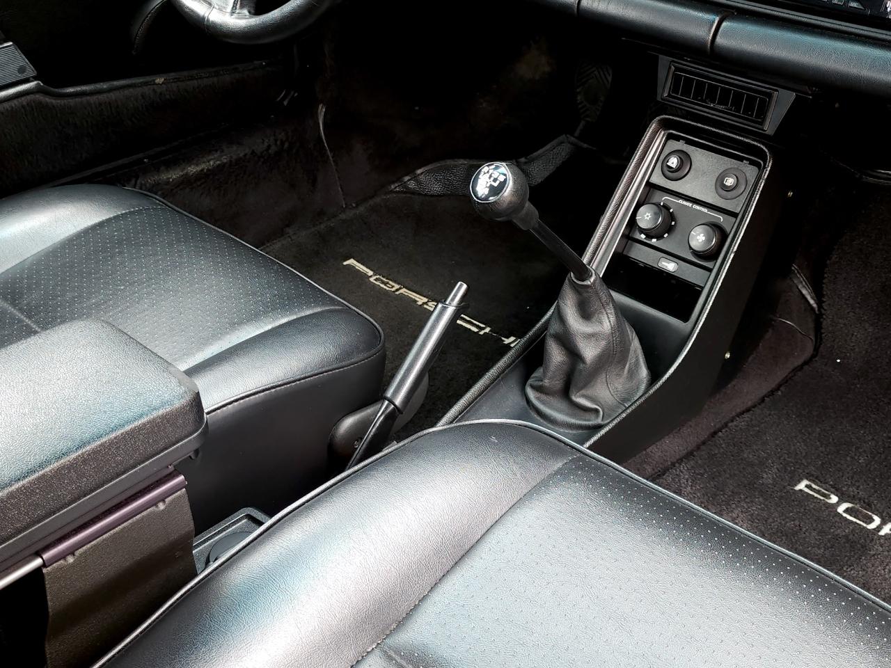Porsche 911 Carrera  1988