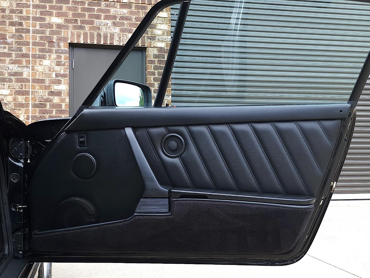 Porsche 911 Carrera  1988