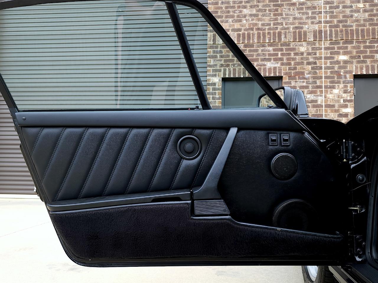 Porsche 911 Carrera  1988