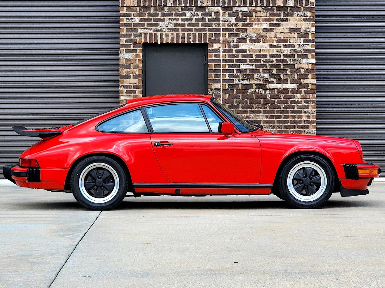 1984 Porsche 911 Carrera 