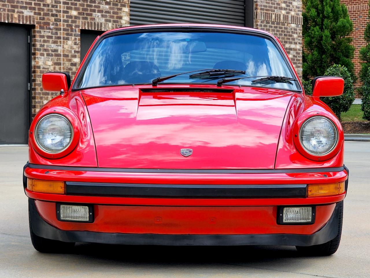 Porsche 911 Carrera  1984