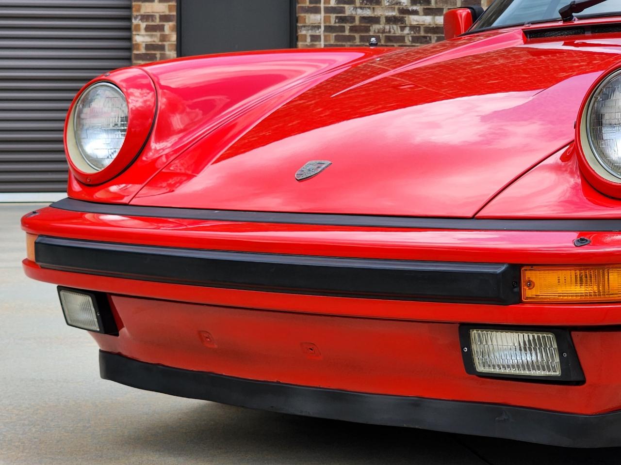 Porsche 911 Carrera  1984