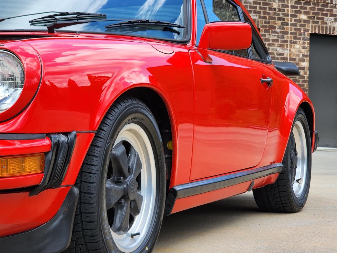 Porsche 911 Carrera  1984
