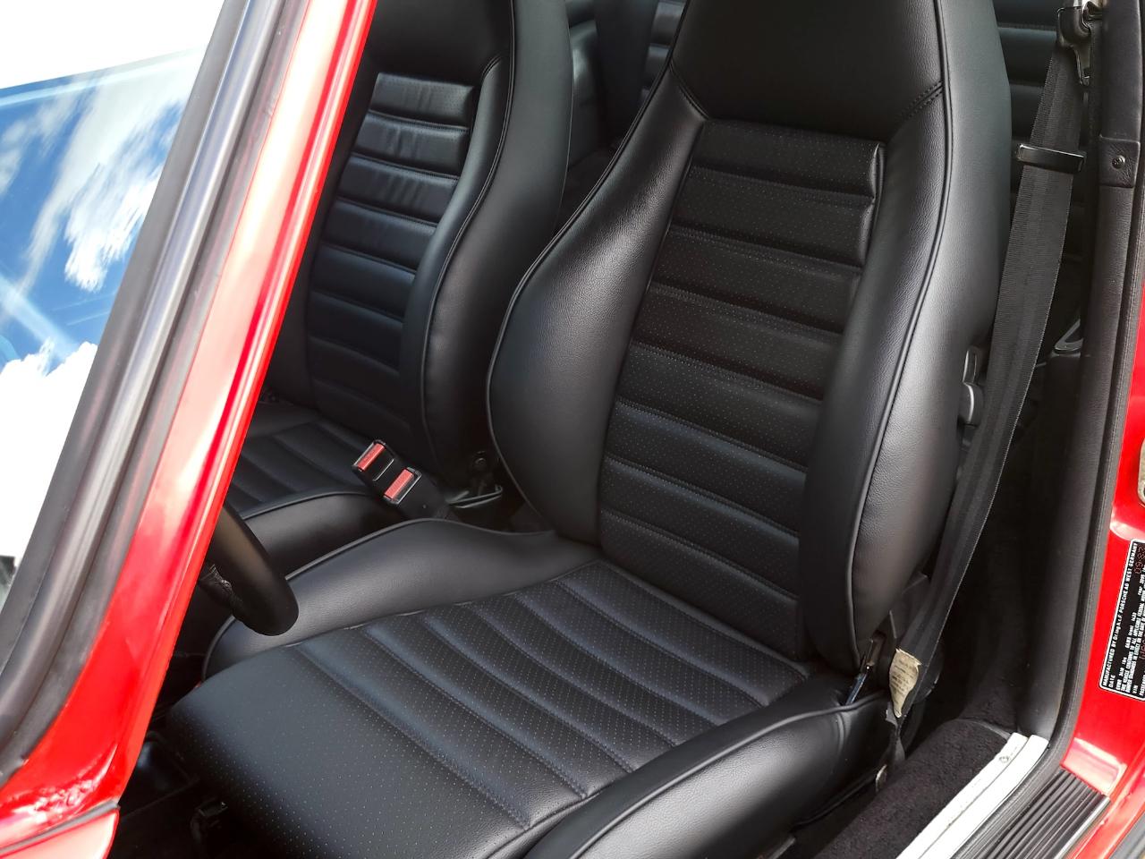 Porsche 911 Carrera  1984
