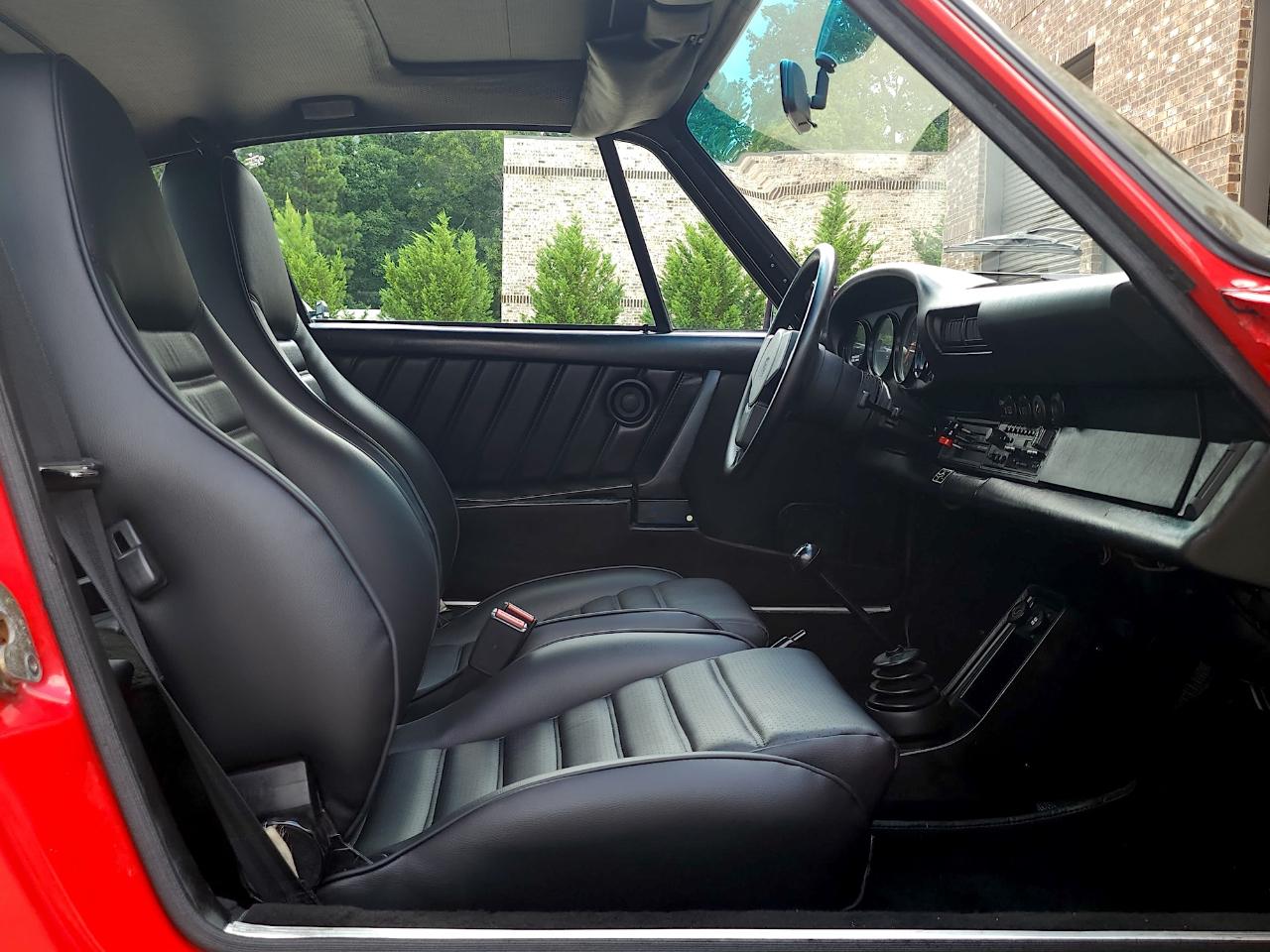 Porsche 911 Carrera  1984