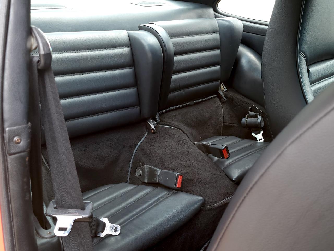 Porsche 911 Carrera  1984