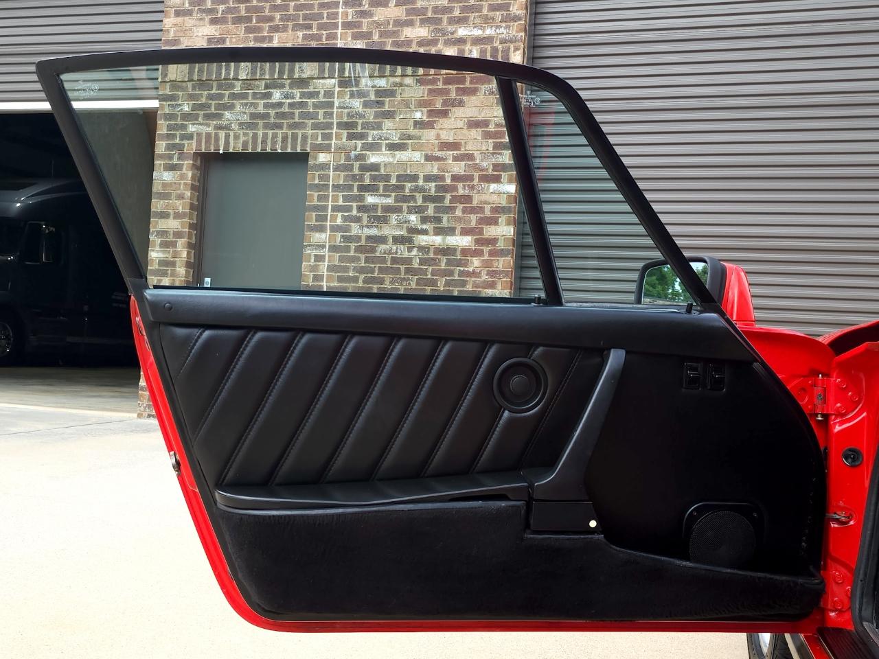 Porsche 911 Carrera  1984
