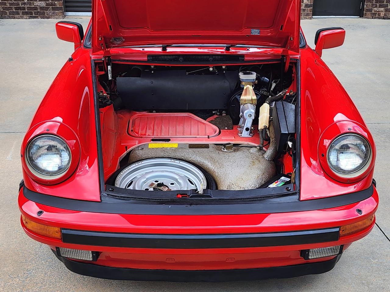 Porsche 911 Carrera  1984