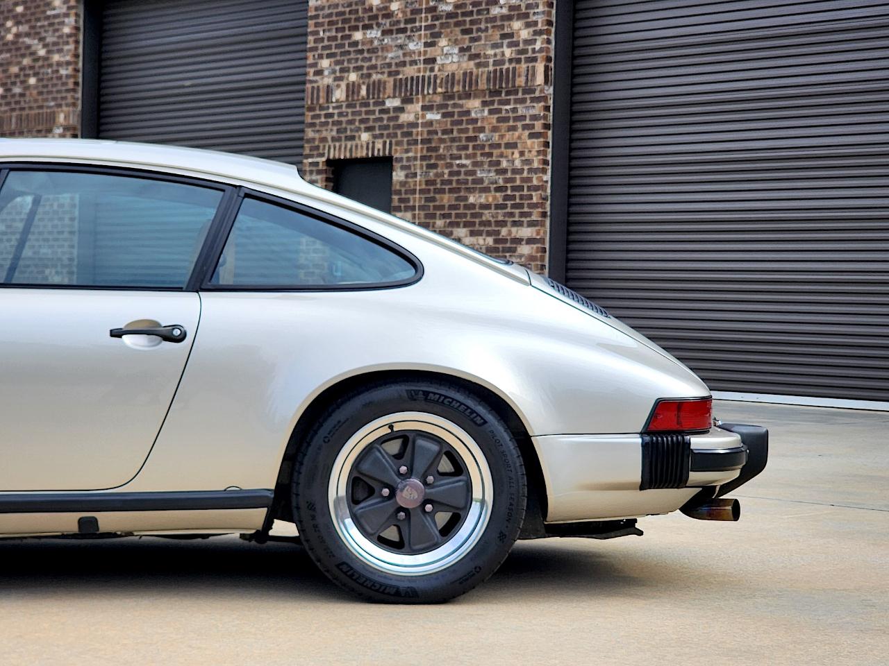 Porsche 911 SC  1982