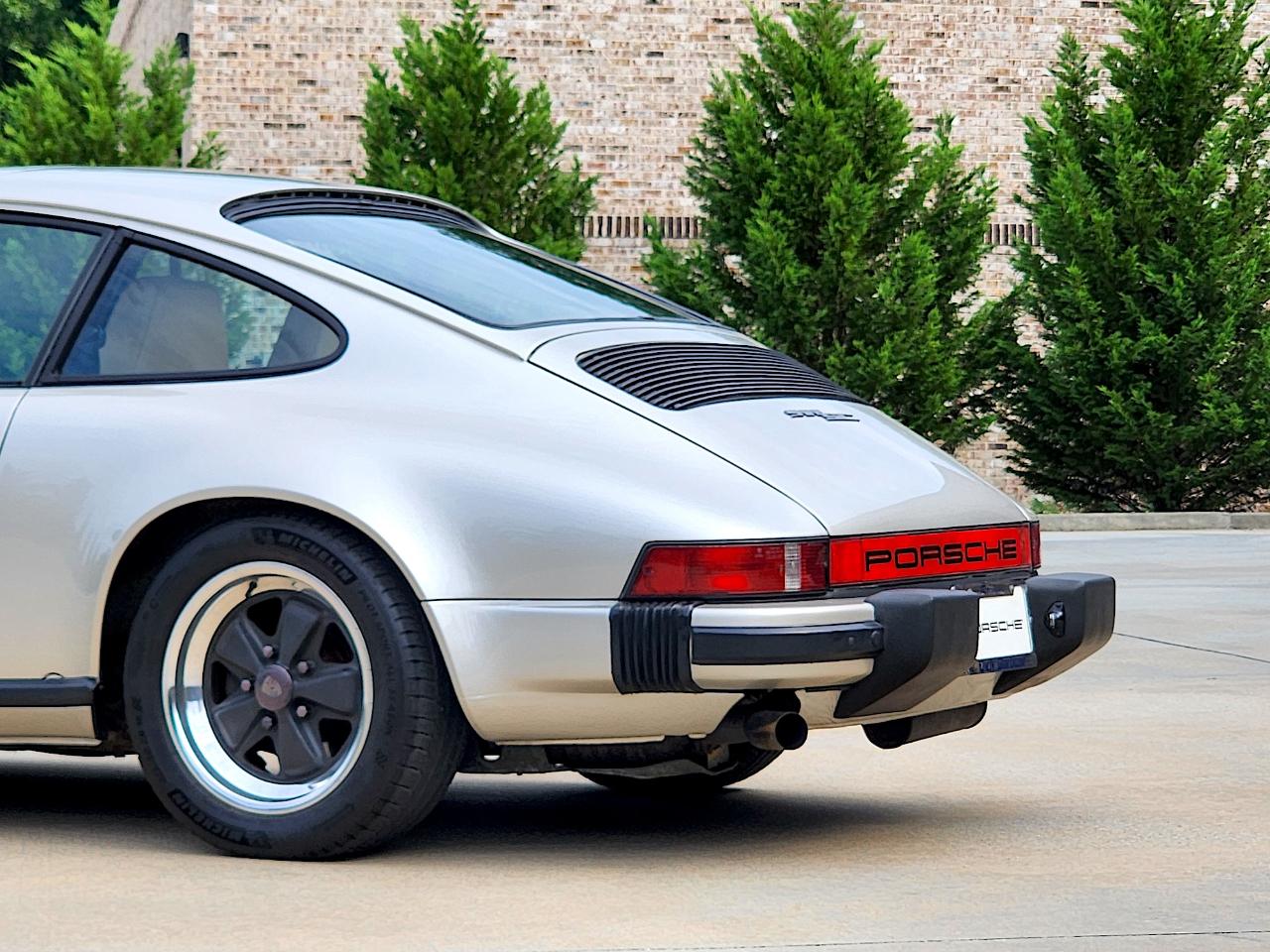 Porsche 911 SC  1982