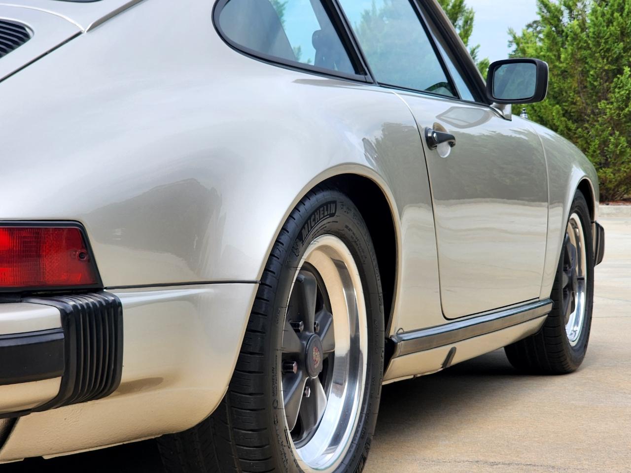 Porsche 911 SC  1982