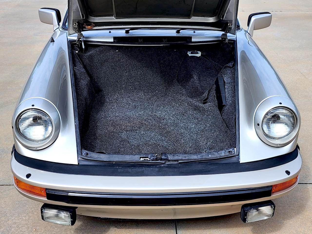Porsche 911 SC  1982