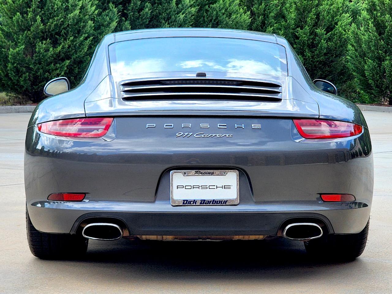 Porsche 911 Carrera  2012