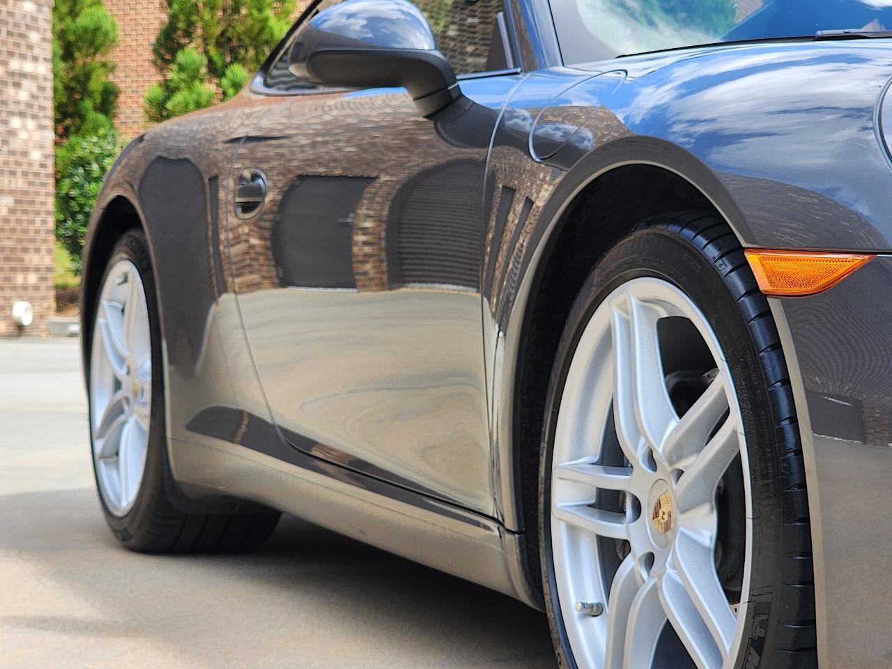 Porsche 911 Carrera  2012