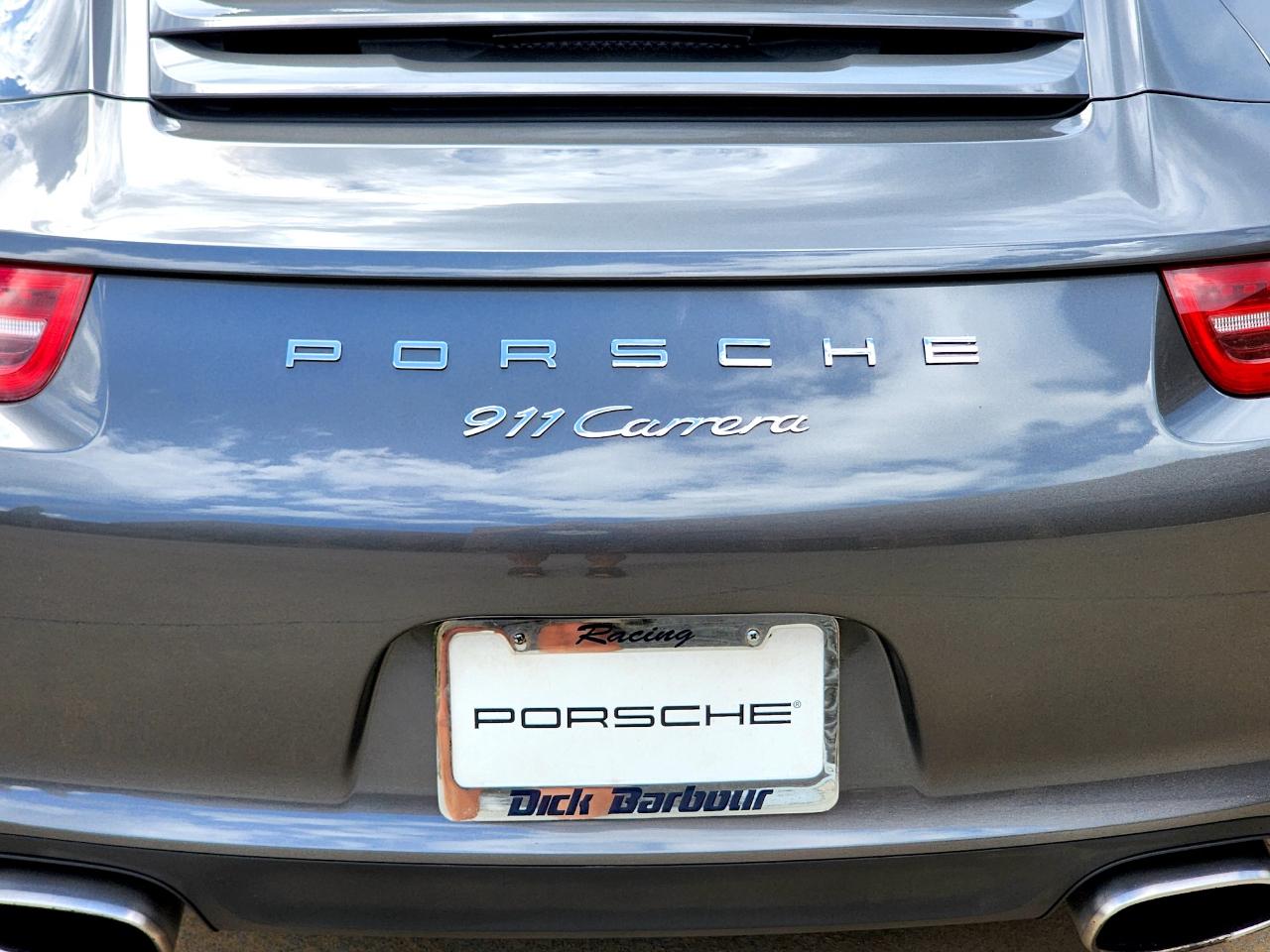 Porsche 911 Carrera  2012