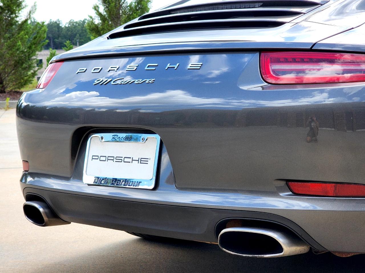 Porsche 911 Carrera  2012