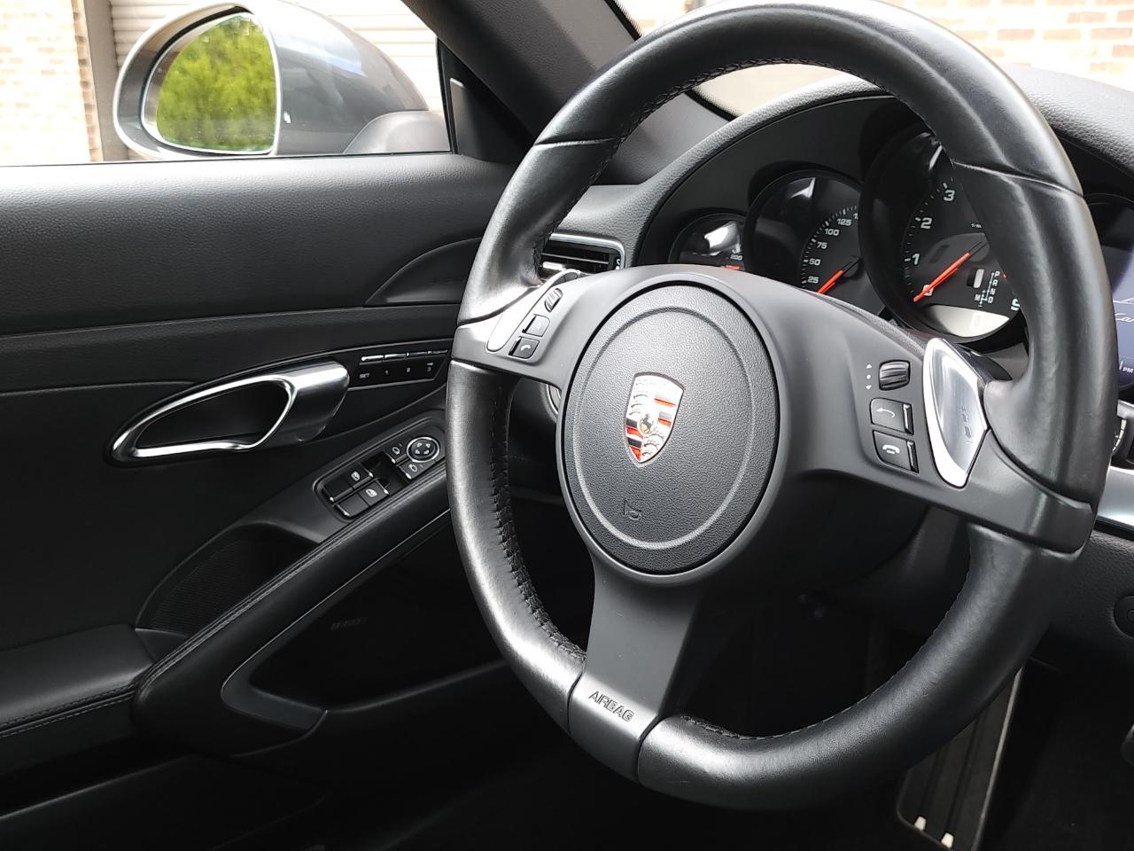Porsche 911 Carrera  2012