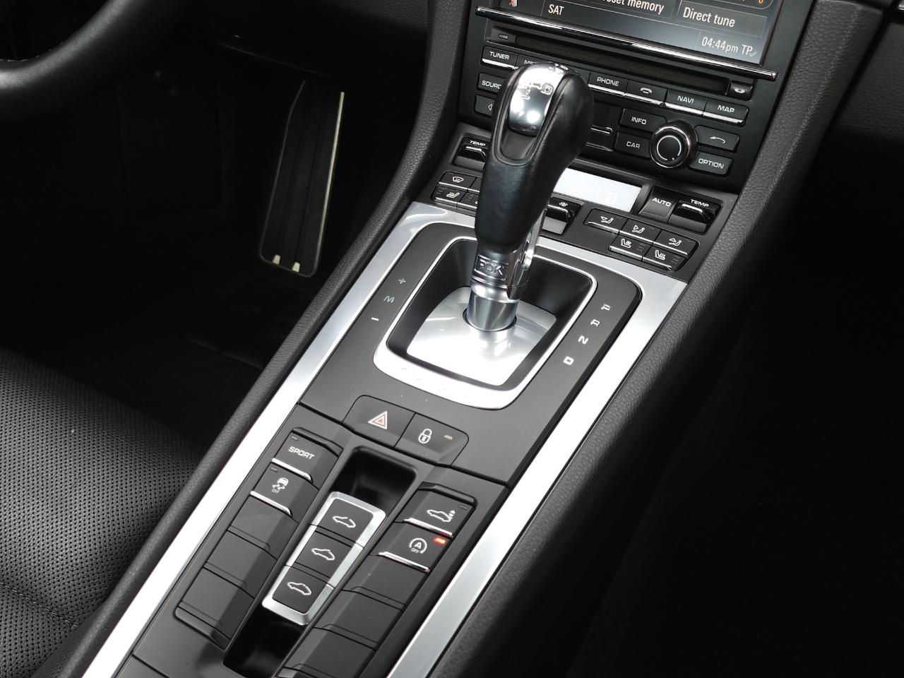 Porsche 911 Carrera  2012
