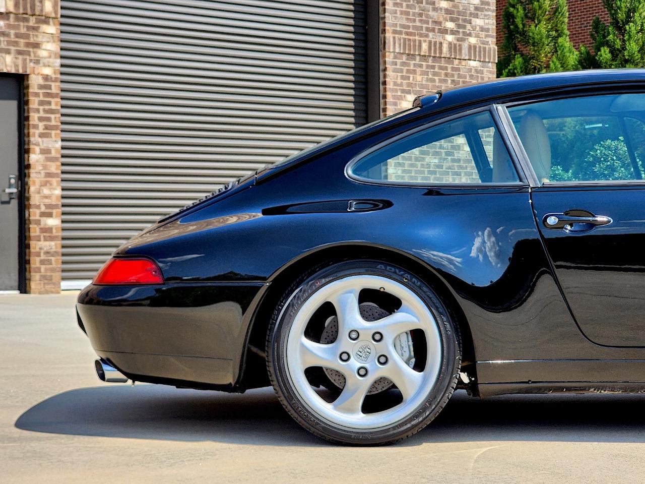 Porsche 911 Carrera  1996