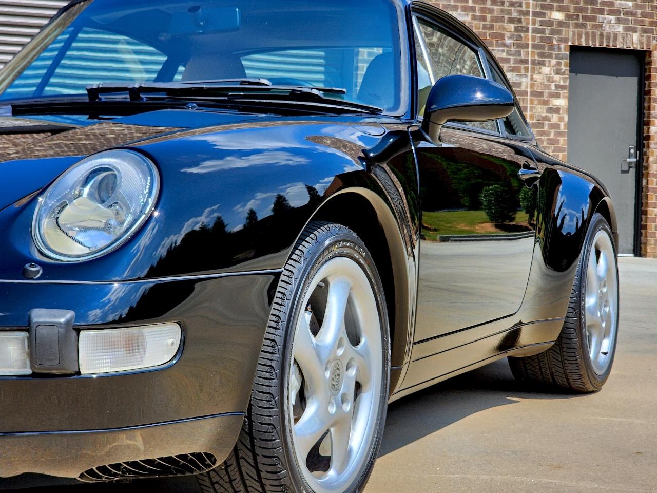 Porsche 911 Carrera  1996