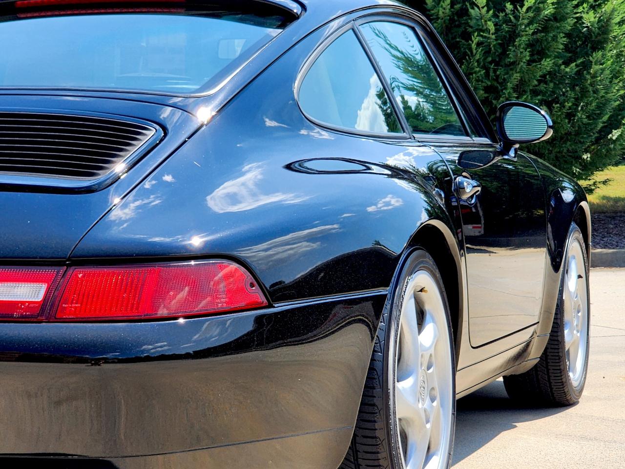 Porsche 911 Carrera  1996