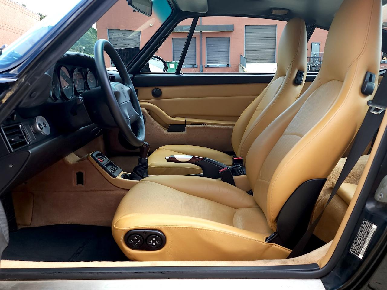 Porsche 911 Carrera  1996