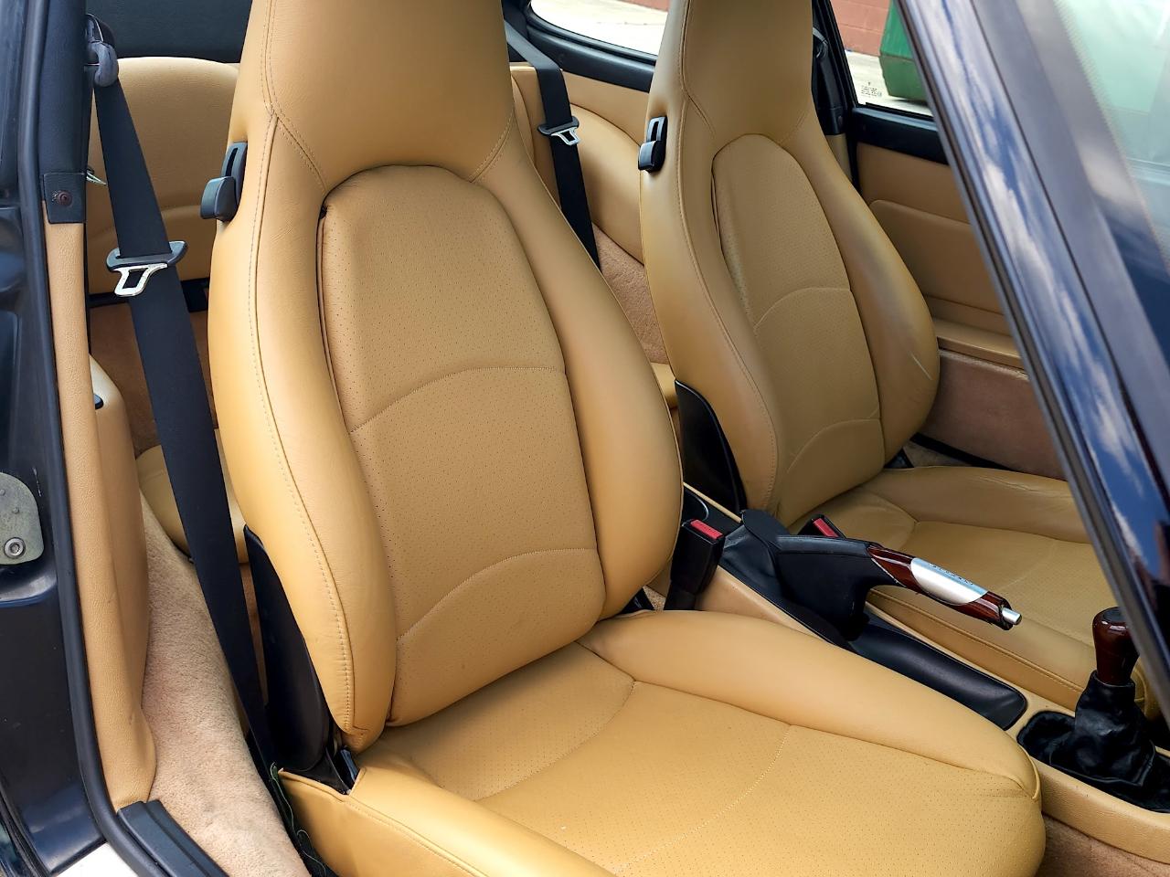Porsche 911 Carrera  1996